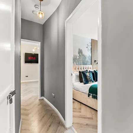 Newley Refurbished - Stylish 3 Bed Abode In - Sleeps 7 * 惠特比